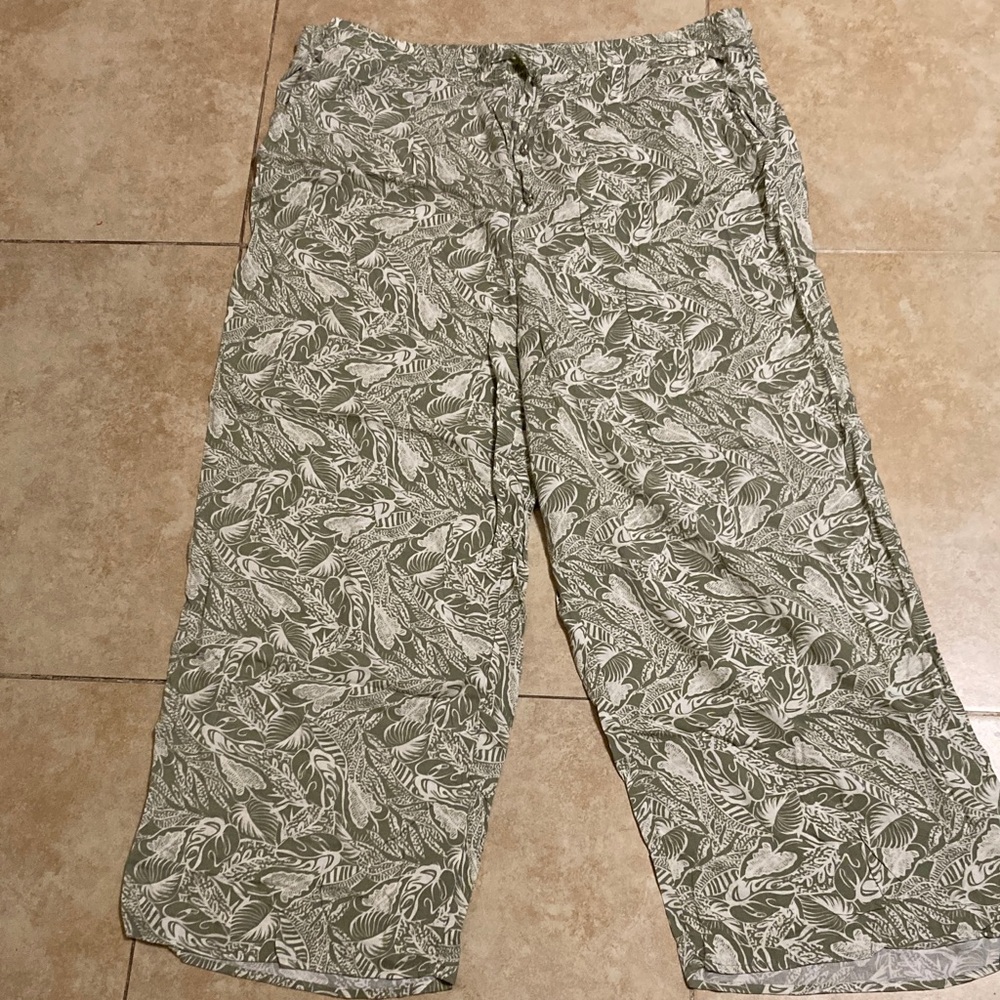 Green Leaf Print Wide Leg Pants